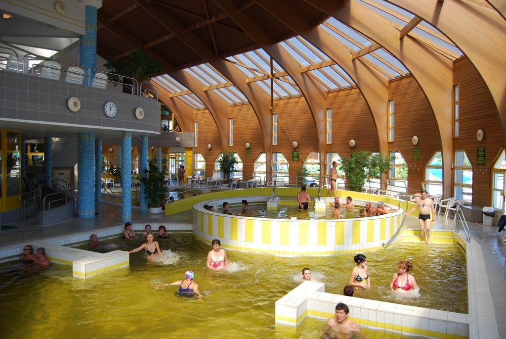 Hotel Termal Tiszaujvaros Exterior foto